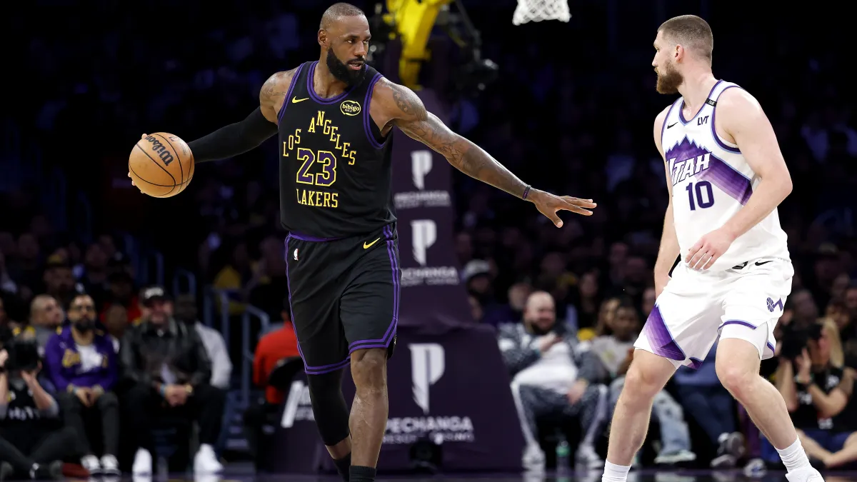 Михайлюк набрав більше очок, ніж Леброн: як закінчився поєдинок регулярного чемпіонату НБА між Ютою та Лейкерс