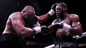 Нокдаун у восьмому раунді та роздільне рішення: Вайлдер і Чісора влаштували шоу в Лондоні