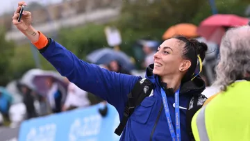 «Була б рука – було б легше»: наша бронзова призерка Олімпіади готується до повернення у сектор для стрибків