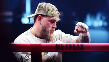 «Він робить погане для боксу»: Гвоздик розкрив, які домовленості є в контрактах найдивнішого хевівейтера світу