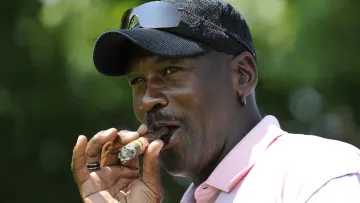 Мессі вище Бекхема, Роналду вище Леброна: рейтинг найбагатших спортсменів усіх часів очолює баскетболіст