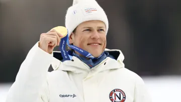 Норвегія збільшує відрив завдяки Клебо, який йде на рекорд: медальний залік Олімпіади-2026 після 10 лютого