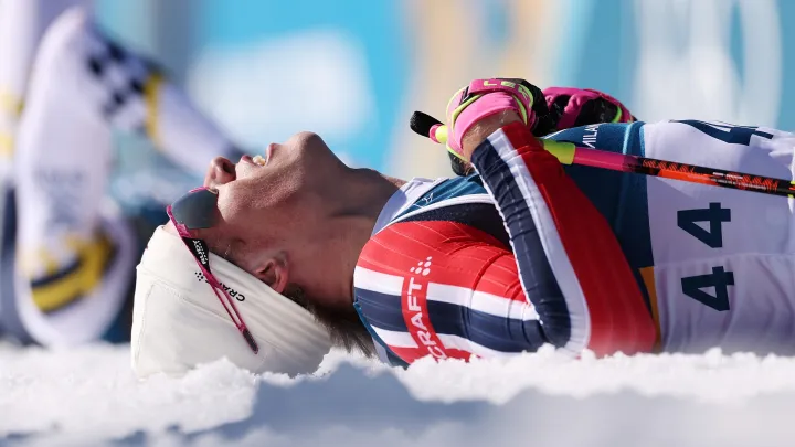 Клебо продовжує тягнути Норвегію, Італія трохи відстає: медальний залік Олімпіади-2026 після 13 лютого