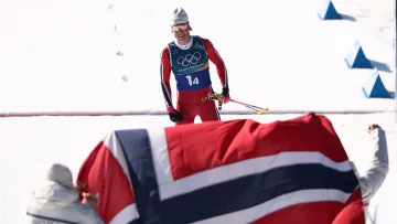 Норвегія збільшує відрив завдяки рекордному «золоту» Клебо: медальний залік Олімпіади після 15 лютого