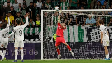 «Був найкращим гравцем Реалу»: головний тренер Бетіса «звинуватив» Луніна у невиграші його команди