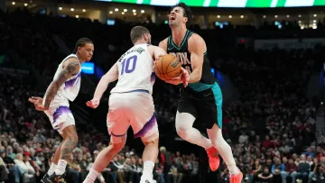 Юта зазнала чергової поразки в чемпіонаті НБА: Михайлюк зіграв 20 хвилин – скільки очок набрав українець