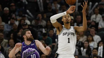 Михайлюк вперше за чотири матчі зіграв за Юту: українець показав хорошу результативність у грі з Сан-Антоніо