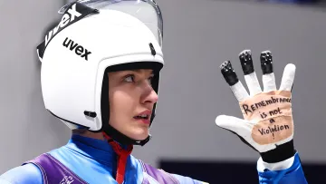 «Пам’ять – це не порушення правил»: Смага провела на Олімпіаді акцію підтримки Гераскевича через заборону шолома