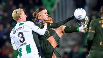 «Він не реагує на своє ім'я і сміється, коли називаєш його «Холандом»: вінгер Утрехта оцінив Степанова