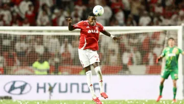 Трубін і Судаков можуть воз’єднатися у Бенфіці з ексгравцем Шахтаря: команда Моурінью має виграти конкуренцію