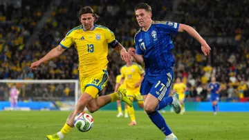 «Другий гол повністю на його совісті»: Сабо пройшовся по Забарному після поразки України від Швеції