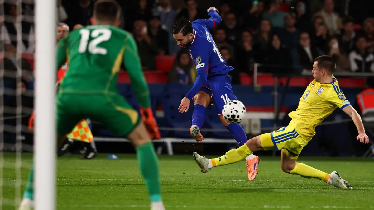 Мбаппе забив у стилі Мілевського, а фани співали про Путіна та ЗСУ: чи змогла збірна України обіграти Францію