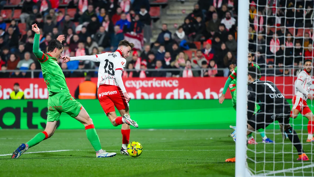 Ванат та його два голи Осасуні: чи справедливо не зарахували один з м’ячів форварда Жирони