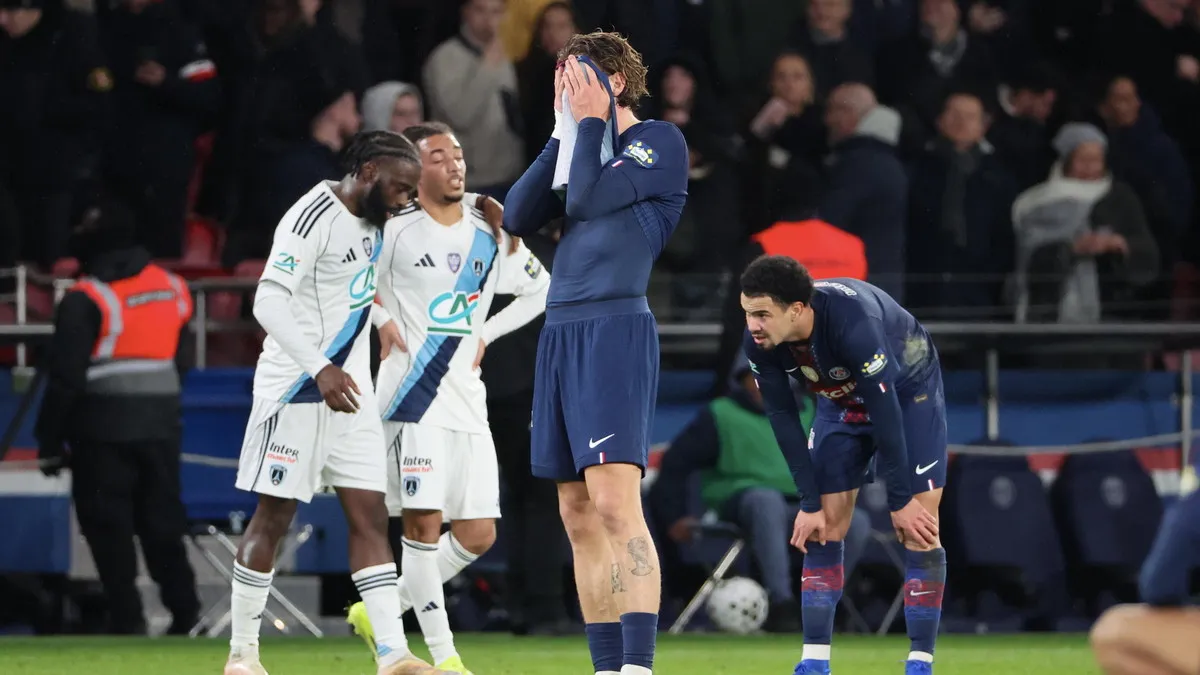 «Явно міг краще зіграти»: французька преса винесла вердикт Забарному після вильоту ПСЖ з Кубка