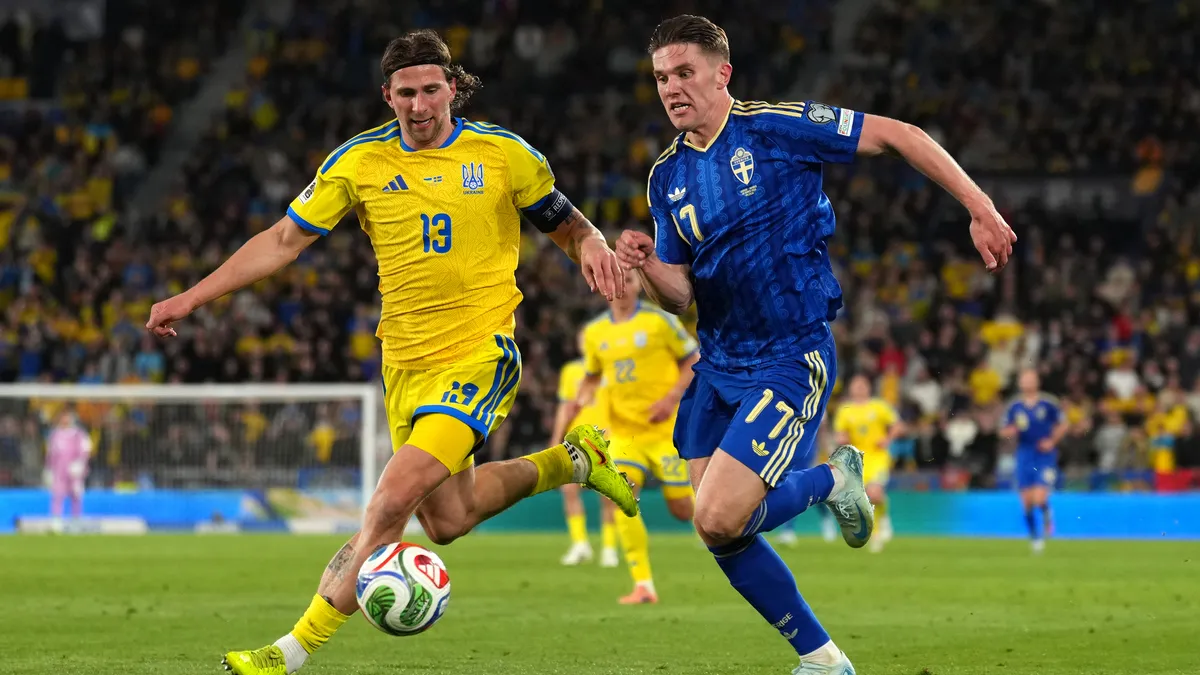 «Другий гол повністю на його совісті»: Сабо пройшовся по Забарному після поразки України від Швеції