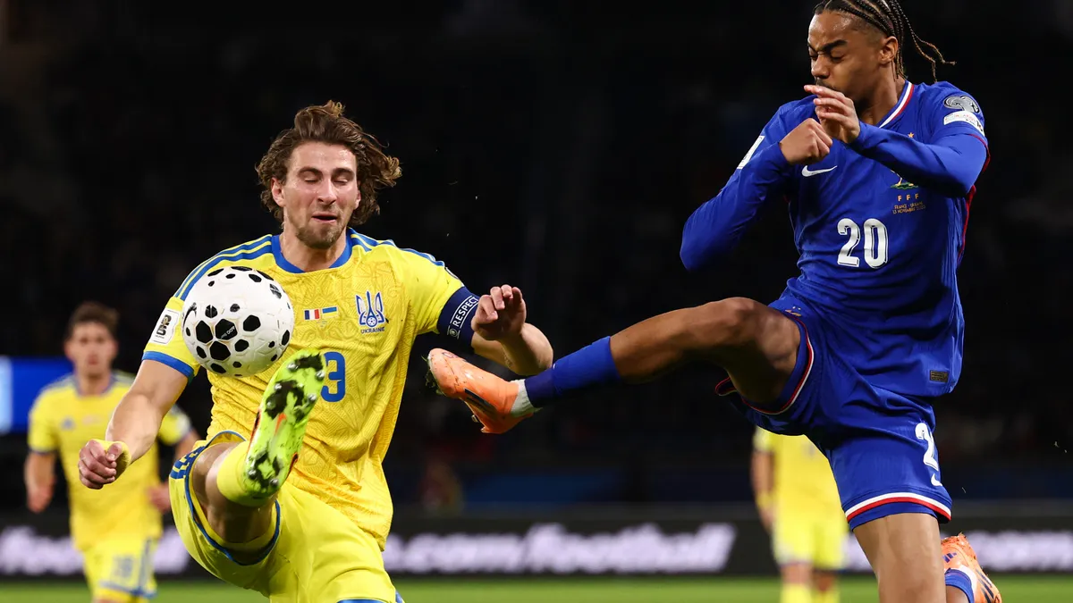 «Найгірший матч Забарного за збірну»: Дулуб припустив, чому капітан України насправді провалив гру з Францією