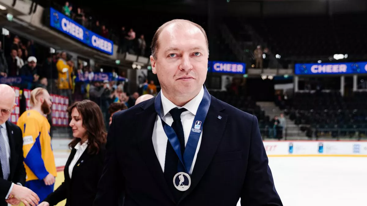 Головний тренер збірної України з хокею пішов у відставку: СБУ підтвердила наявність у нього паспорта РФ