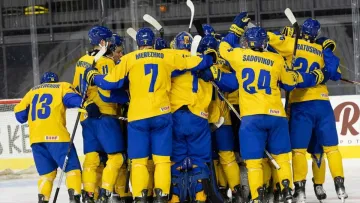 Збірна України перебуває за крок до виходу в елітний дивізіон ЧС: хокеїсти прокоментували свій настрій перед вирішальною грою