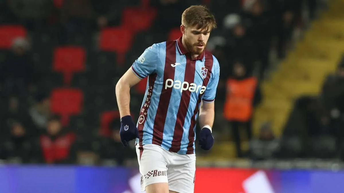 «Гра Батагова погіршується»: експерт розібрав провал центрбека Трабзонспора у грі з Галатасараєм