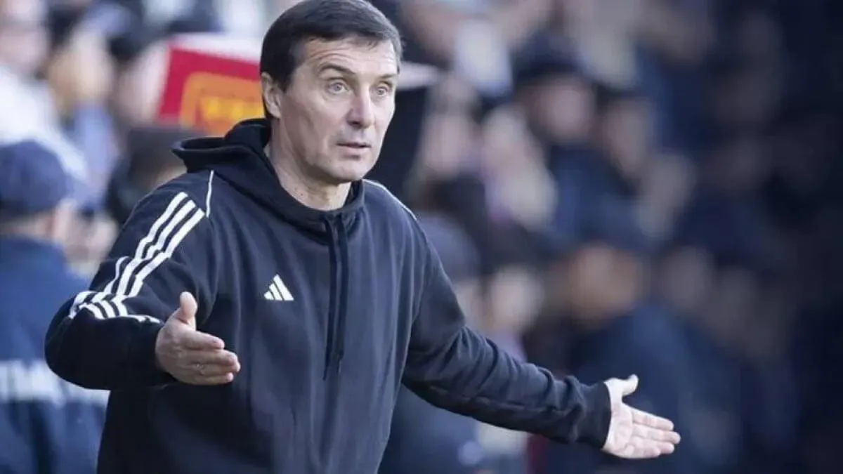 Леонов поновлює тренерську кар'єру: який клуб очолив український екснаставник Арсеналу, Миная і Актобе