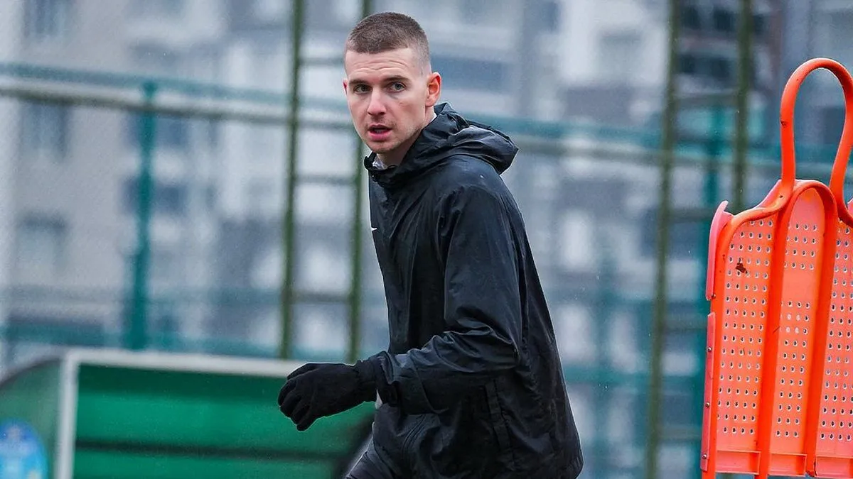 Захисник Динамо зіграв перший поєдинок за нову команду у Європі: дебют завершився феєричним розгромом