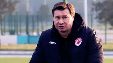 Демченко запропонував знизити собі зарплату: що задумав український коуч, який працює в Азербайджані