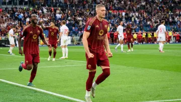 Довбик перейде в Жирону чи Бешикташ? Нападник Роми і збірної України чітко відповів на запитання