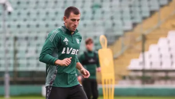 Дячук забив дебютний гол за Лехію в чемпіонаті Польщі: відео забитого м’яча захисника Динамо за іноземний клуб