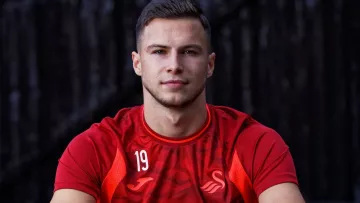 Кухаревич відзначився за молодіжну команду Свонсі: відео дебютного голу українця на Туманному Альбіоні