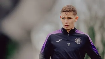 «Навіть схожі риси обличчя»: головний тренер Андерлехта сказав, якого українського гравця йому нагадує Сікан