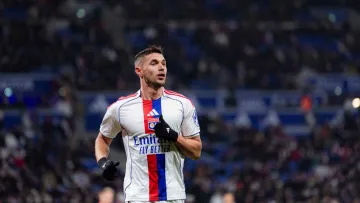 Відома зарплата Яремчука у Ліоні: український форвард може отримати великий бонус