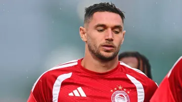 Яремчук уперше в сезоні вийшов у старті Олімпіакоса: команда українця вирвала перемогу на 90+2-й хвилині