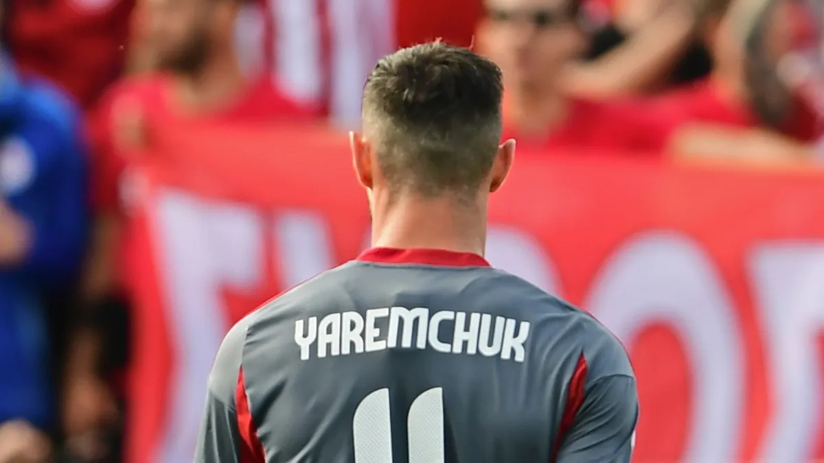 Головний тренер Олімпіакоса випустив Яремчука на заміну у матчі чемпіонату Греції: все завершилося розгромом