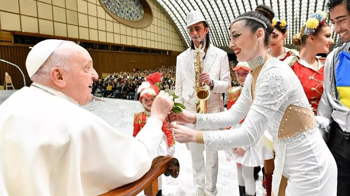 «Щодня болить серце через війну»: українська гімнастка виступила на загальній аудієнції з Папою Римським