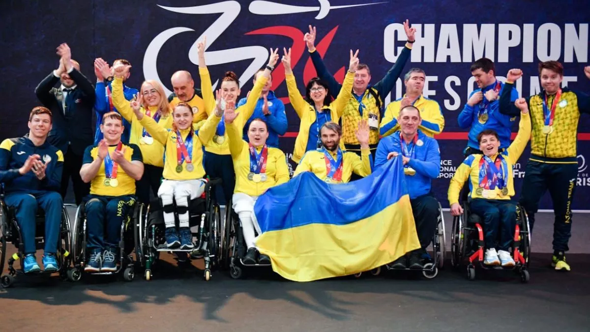 Паралімпійська збірна України з фехтування тріумфувала на чемпіонаті Європи: які нагороди вибороли спортсмени