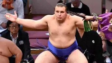 Українська зірка сумо хоче змінити громадянство та відмовився говорити про війну: шокуюча заява