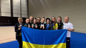 «Наші юніорки виявилися зі сталевими яйцями»: Дерюгіна емоційно відреагувала на повернення росіян на ЧЄ