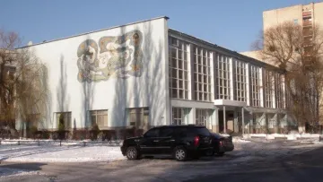 У басейні утворилася крига: український спортивний об'єкт постраждав через обстріли РФ