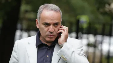 «Росія продовжує бомбити Україну серед лютої зими»: легендарний шахіст розкритикував Дональда Трампа