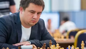 Кузубов потиснув руку росіянину після перемоги на турнірі Grand Swiss: Федерація шахів України відреагувала