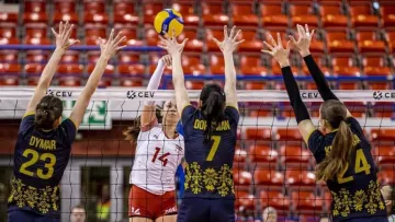 Відбір на ОІ-2024 провалено: жіноча збірна України з волейболу зазнала п’ятої поразки поспіль, програвши Канаді
