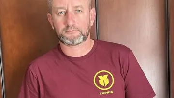 «Це далеко не найбільша біда»: Жадан привітав ФК Харків з ребрендингом і похизувався новою формою клубу