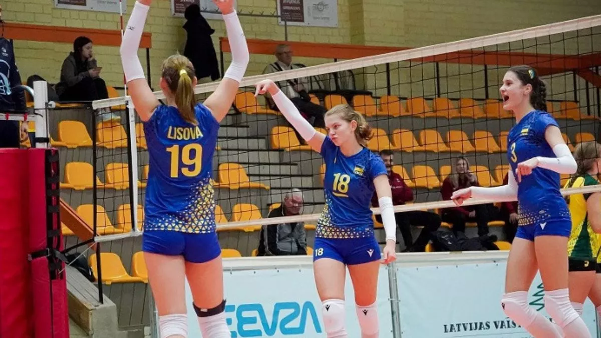 Україна піднялася на перше місце завдяки розгромній перемозі: турнірна таблиця жіночого чемпіонату EEVZA