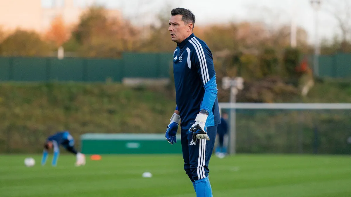 Худжамов з гумором прокоментував подарунок на новий рік: що отримав тренер збірної України