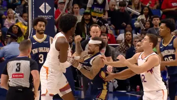 Давид проти Голіафа: в НБА побилися високий і низький гравець – неочікуване відео