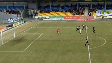 Фанати Шахтаря підтримали Ворсклу: фанати донеччан на матчі проти Олександрії вивісили банер із закликом