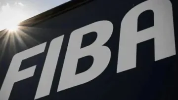 ФІБА не повернула росіян та білорусів до міжнародних змагань: скільки триватиме відсторонення команд країн-агресорів