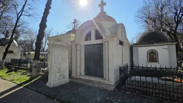 Луческу ще 10 років тому готувався до власної смерті: відомо, що він наказав написати на своєму надгробку