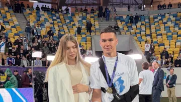 Російська атака пошкодила квартиру Тимчика: дружина захисника Динамо показала фото