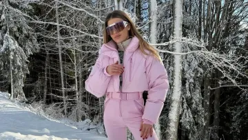 Дружина Зінченка засвітилася на елітному курорті: де відпочиває друга половинка захисника збірної України